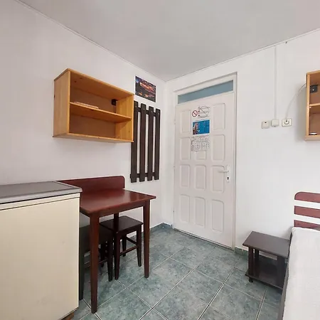 Bed & Breakfast Hangya Panzio